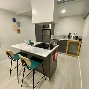 Canarios Cardal - Ll , Lisbon Portugal